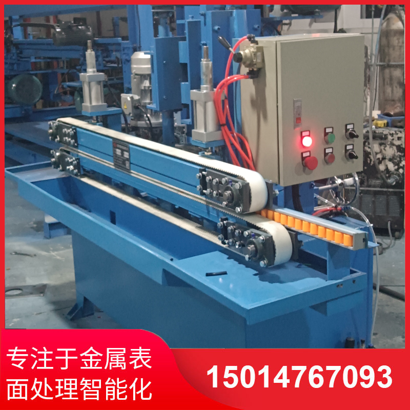 自(zi)動(dong)側(cè)麵砂光機(jī)(ji)供應(yīng)(ying)
